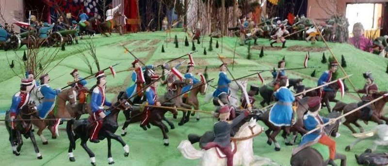 Makieta ?Bitwa pod Racławicami?, czyli niezwykła ?Lekcja historii?  w stalowowolskiej szkole kościuszkowskiej