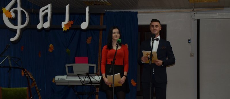Gdy piosenka szła do wojska... - laureaci VII Regionalnego Turnieju Artystycznego O Liść Dębu