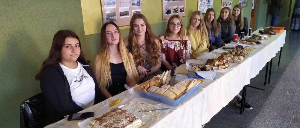 Kiermasz ciast "Z jesienną nutą słodyczy"