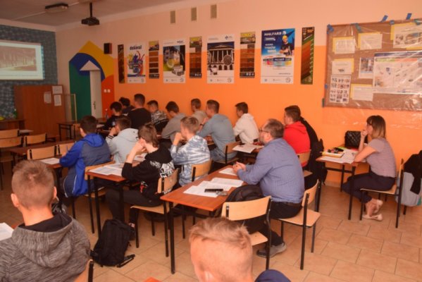2021_09_10 Azbest dla uczniów szkół średnich 2019-2021