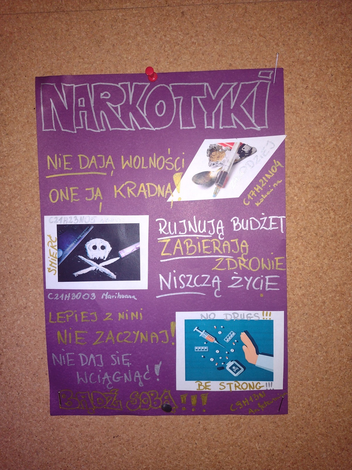 Plakat nr 2 -"Szkodliwy wpływ narkotyków na życie i zdrowie człowieka” Plakat nr 2 -"Szkodliwy wpływ narkotyków na życie i zdrowie człowieka”